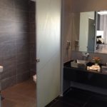 bathroom-437210_640