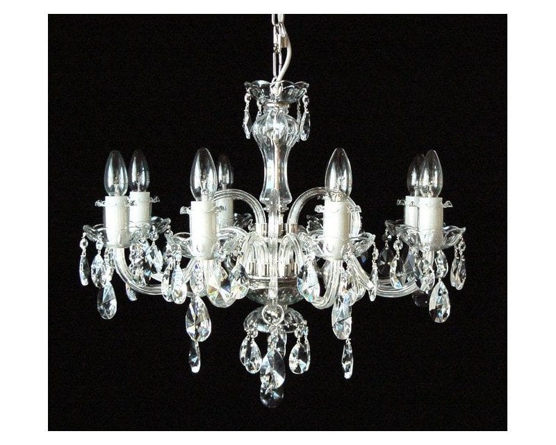 Żyrandole kryształowe – najmodniejszy gadżet czy relikt przeszłości?