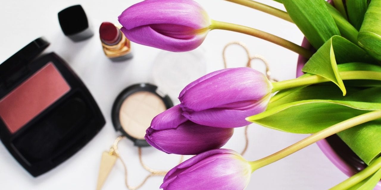 Jak powinien wyglądać pędzel do nakładania makijażu?