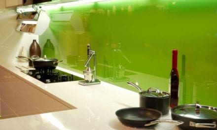 Mity na temat paneli szklanych