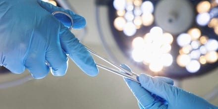 Jak poprawić estetykę zębów? Profesjonalne zabiegi stomatologiczne