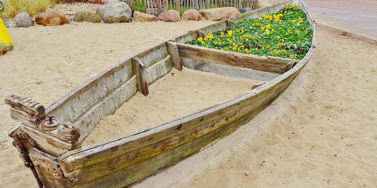 Place zabaw w przydomowych ogródkach