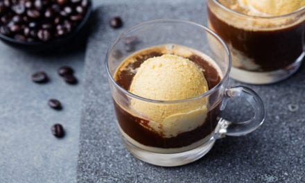 Jak udekorować kawę dla gości? Sprawdź nasze pomysły