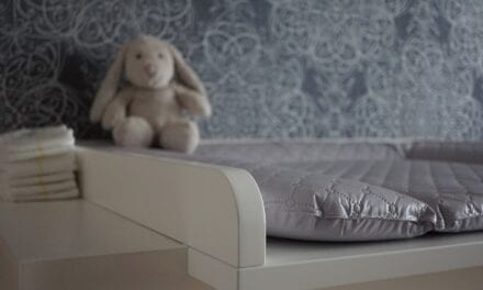 Jak dobrać pieluchy do wieku dziecka? Poznaj klucz, którym warto się kierować!