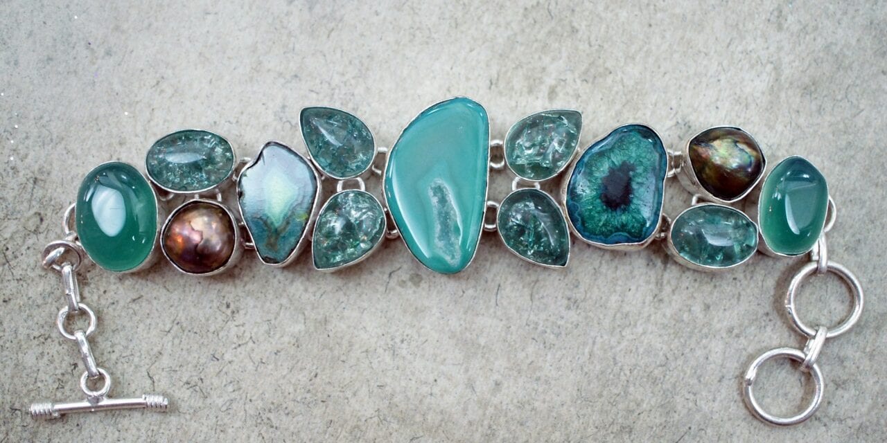 Srebro i minerały – poznaj 6 zalet tej klasycznej biżuterii!