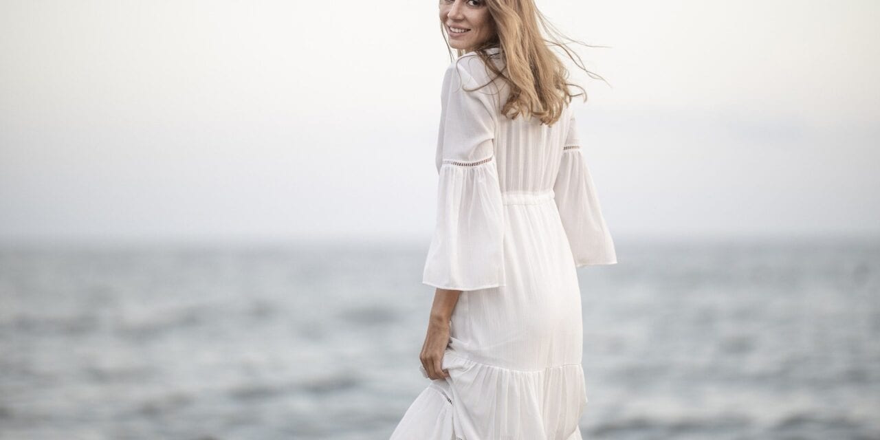 Jak dbać o białe ubrania? Podpowiadamy!