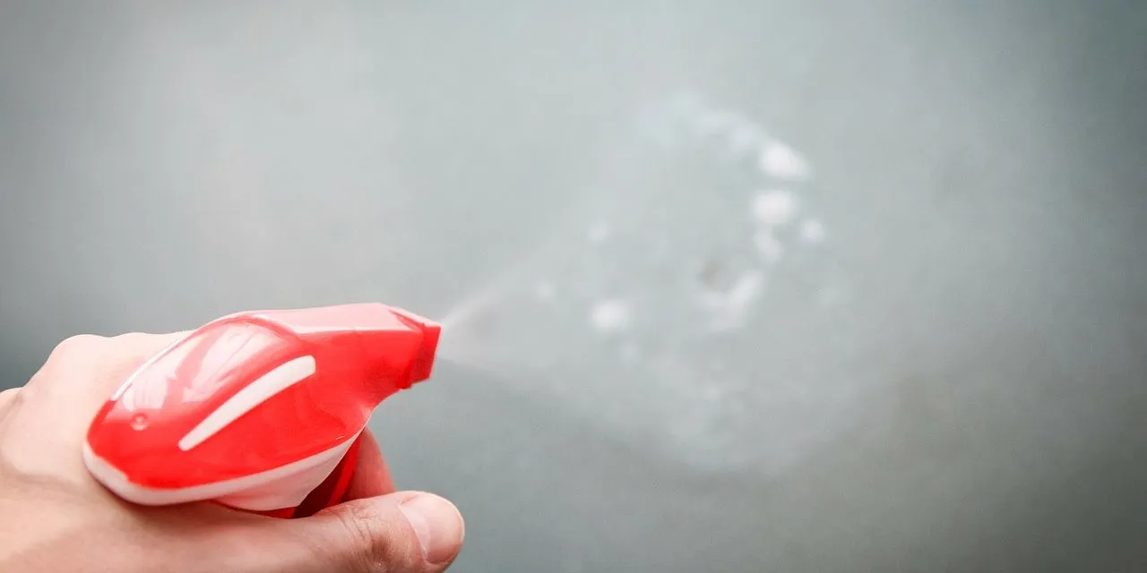 Skuteczne mycie luster – jakie środki czystości wybrać?