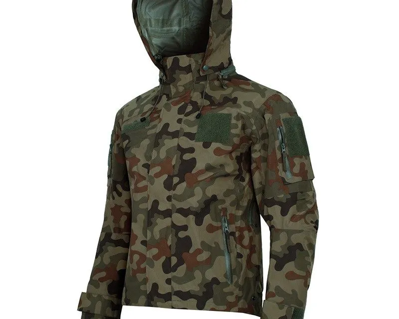 Bądź zawsze na czasie w kurtce moro