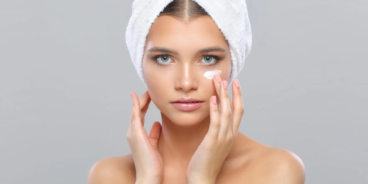 Jakie cechy powinien mieć dobry krem pod oczy?