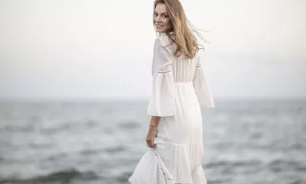 Jak dbać o białe ubrania? Podpowiadamy!