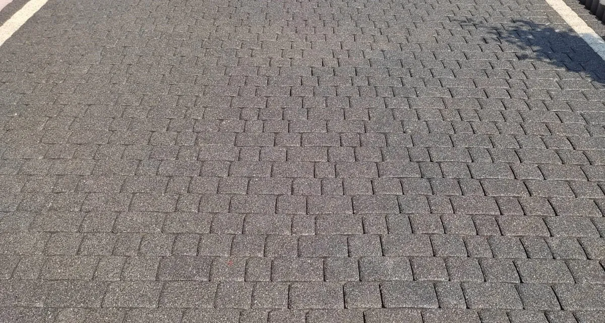 Ochrona kostki brukowej – jak i kiedy?